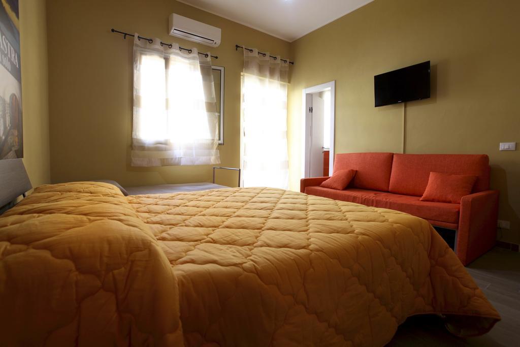 סנטו סטפאנו די קמאסטרה B&B La Grande Mela חדר תמונה